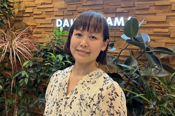 バレエインストラクター 百合花