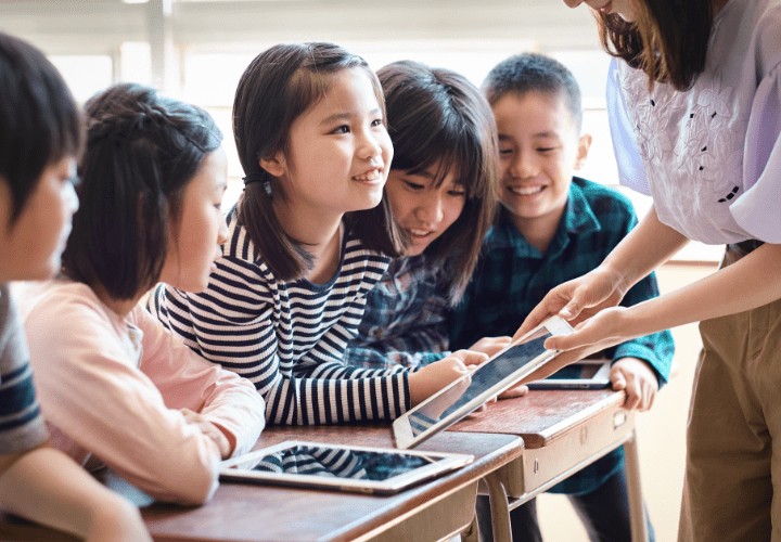 自分で考えて動く力を育む