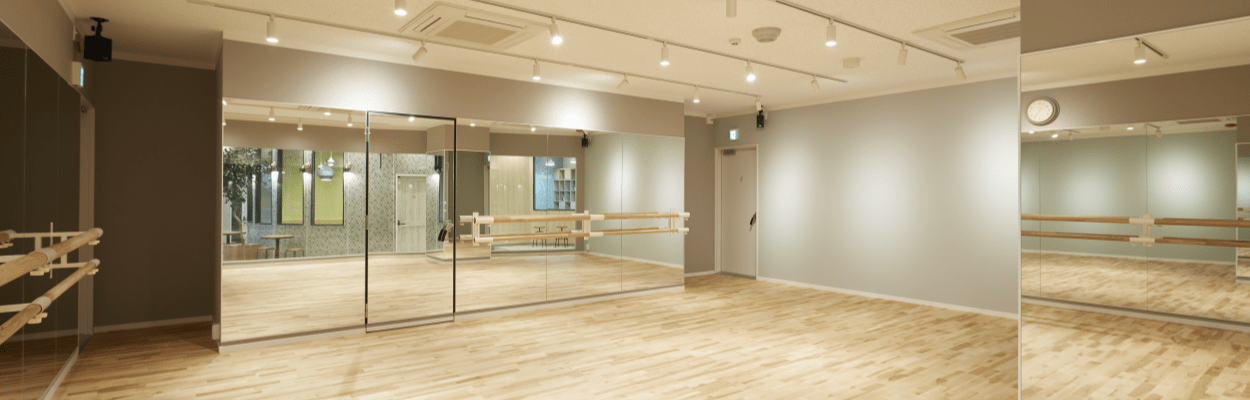 お子様の身体を配慮した安心安全で綺麗なスタジオ