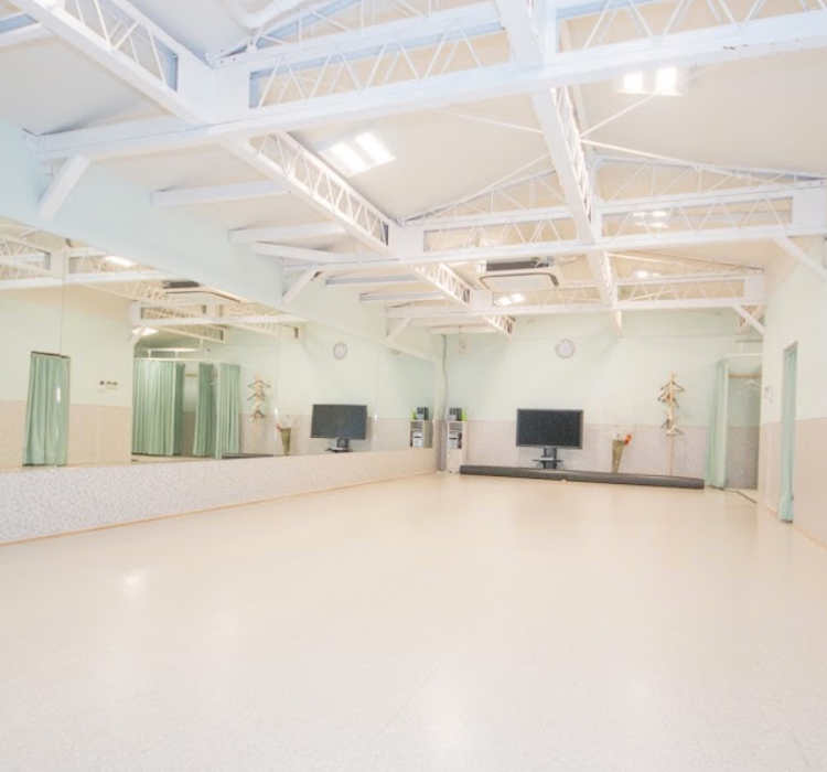 新宿ダンススタジオ