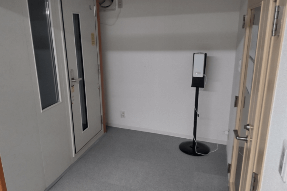 スタジオの入口