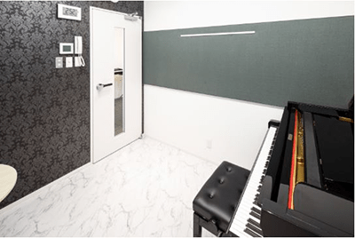 グランドピアノ